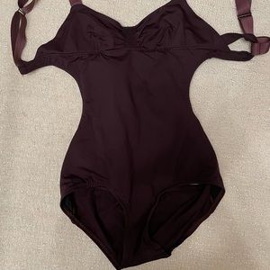 Never worn. Vintage Malia Mills swimsuit, lovely, stylish